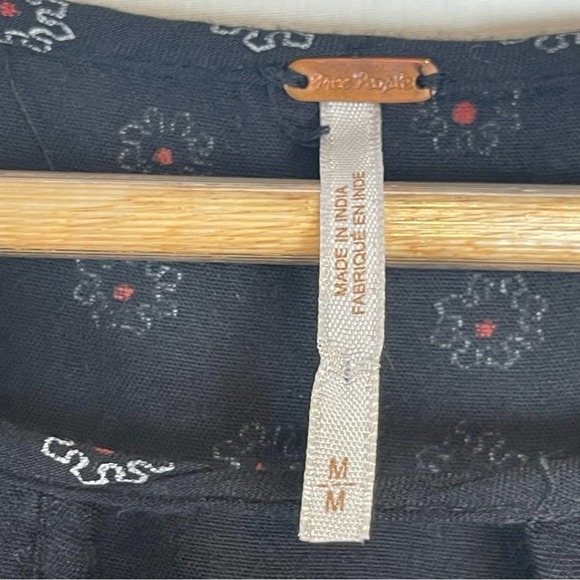 Free People Beck Long Sleeve Swing Dress Floral Black Medium $128 MSRP - Picture 6 of 8